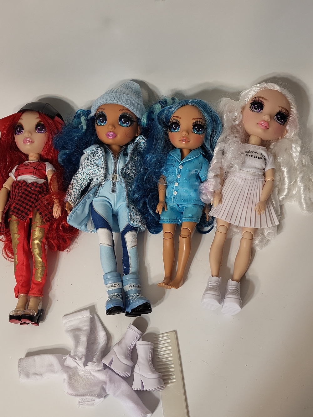 MGA Rainbow High Doll Lot of 4 - Skyler Bradshaw Winter Break & More + Extra